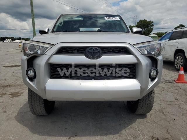 2017 TOYOTA 4RUNNER SR5/SR5 PREMIUM (VIN JTEBU5JR8H5457964) main photo