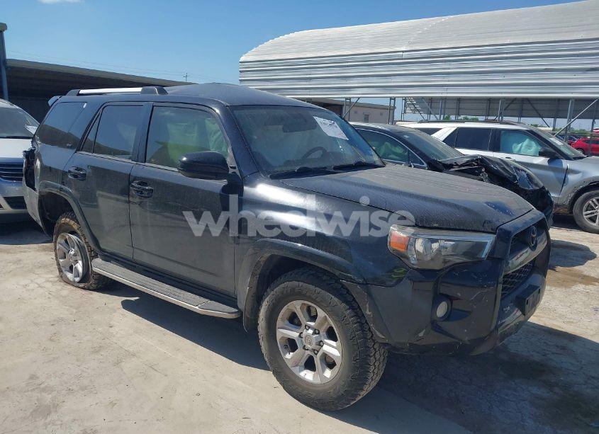 2019 Toyota 4runner SR5 (VIN JTEBU5JR8K5648338) main photo