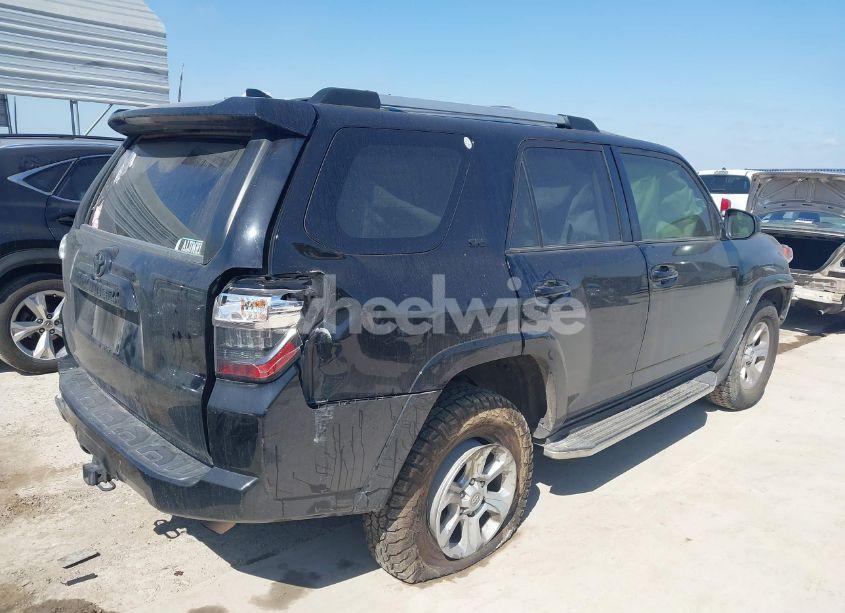 Photo 4 of 2019 Toyota 4runner SR5 (VIN JTEBU5JR8K5648338)