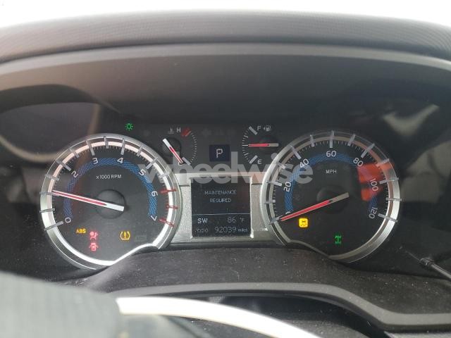 Photo 3 of 2019 TOYOTA 4RUNNER SR5/SR5 PREMIUM (VIN JTEBU5JR8K5726505)