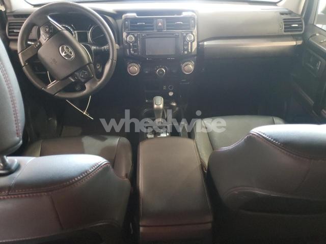 Photo 8 of 2019 TOYOTA 4RUNNER SR5/SR5 PREMIUM (VIN JTEBU5JR8K5726505)