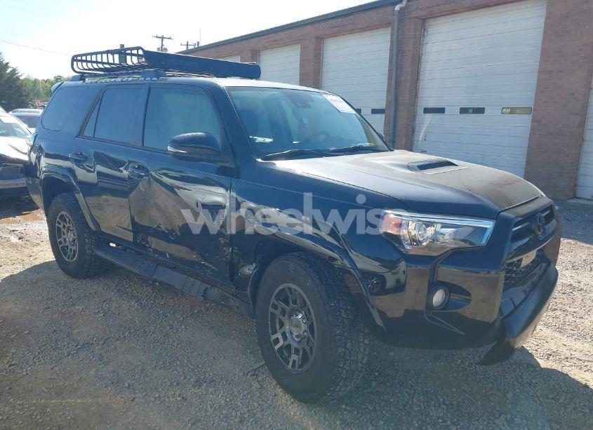 2020 Toyota 4runner VENTURE SPECIAL EDITION (VIN JTEBU5JR8L5765239) main photo