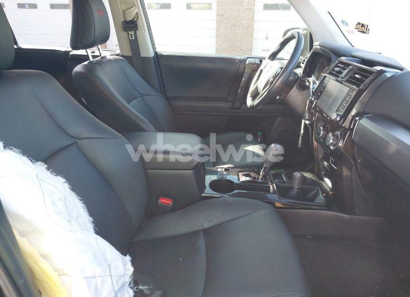 Photo 5 of 2020 Toyota 4runner VENTURE SPECIAL EDITION (VIN JTEBU5JR8L5765239)