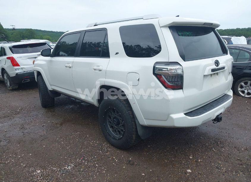 Photo 3 of 2015 Toyota 4runner SR5 PREMIUM (VIN JTEBU5JR9F5256023)