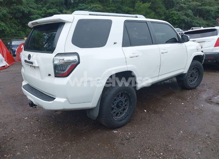 Photo 4 of 2015 Toyota 4runner SR5 PREMIUM (VIN JTEBU5JR9F5256023)