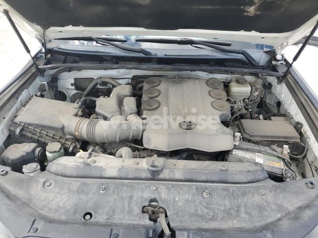 Photo 9 of 2016 TOYOTA 4RUNNER SR5/SR5 PREMIUM (VIN JTEBU5JR9G5339193)