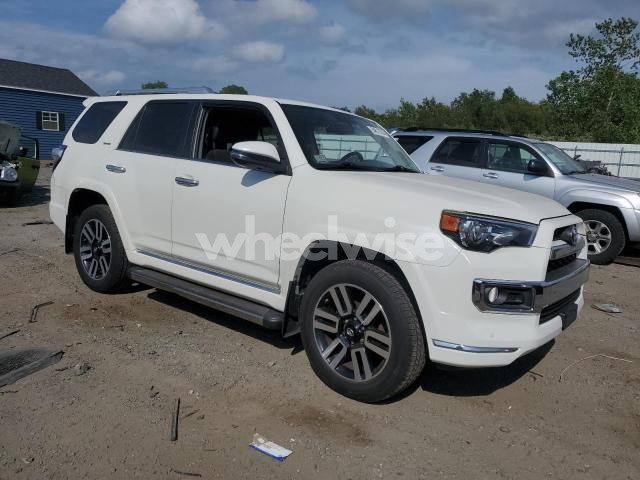 Photo 13 of 2018 TOYOTA 4RUNNER SR5/SR5 PREMIUM (VIN JTEBU5JR9J5557335)