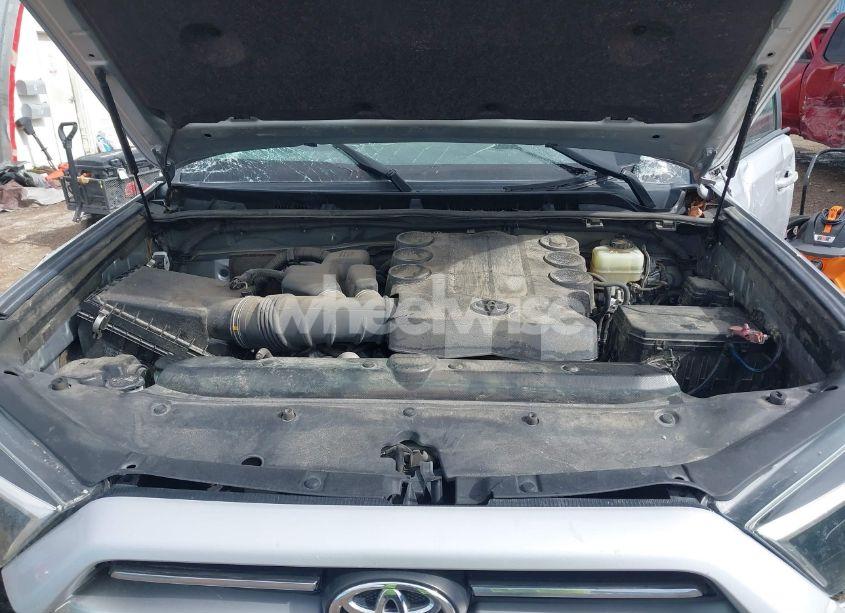 Photo 10 of 2020 Toyota 4runner SR5 (VIN JTEBU5JR9L5740625)