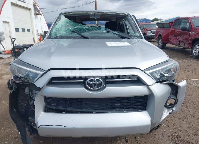 Photo 13 of 2020 Toyota 4runner SR5 (VIN JTEBU5JR9L5740625)