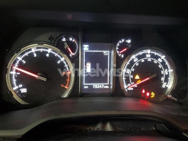 Photo 11 of 2020 TOYOTA 4RUNNER SR5/SR5 PREMIUM (VIN JTEBU5JR9L5755061)