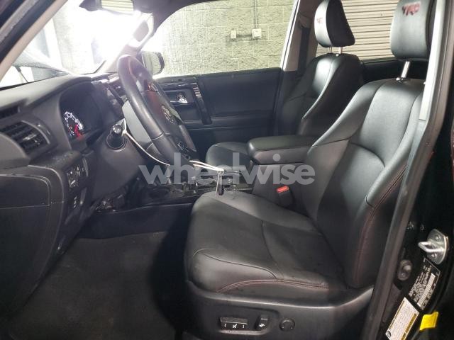 Photo 13 of 2020 TOYOTA 4RUNNER SR5/SR5 PREMIUM (VIN JTEBU5JR9L5755061)