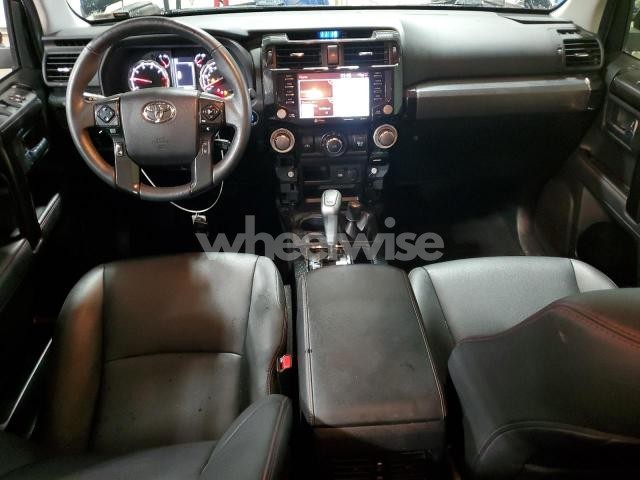 Photo 3 of 2020 TOYOTA 4RUNNER SR5/SR5 PREMIUM (VIN JTEBU5JR9L5755061)