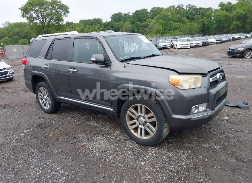 2010 Toyota 4runner LIMITED V6 (VIN JTEBU5JRXA5027259) main photo
