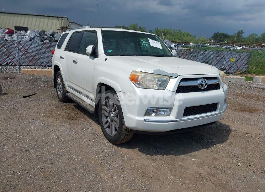 2011 Toyota 4runner SR5 V6 (VIN JTEBU5JRXB5033547) main photo
