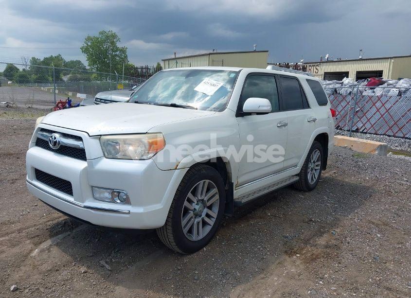 Photo 2 of 2011 Toyota 4runner SR5 V6 (VIN JTEBU5JRXB5033547)