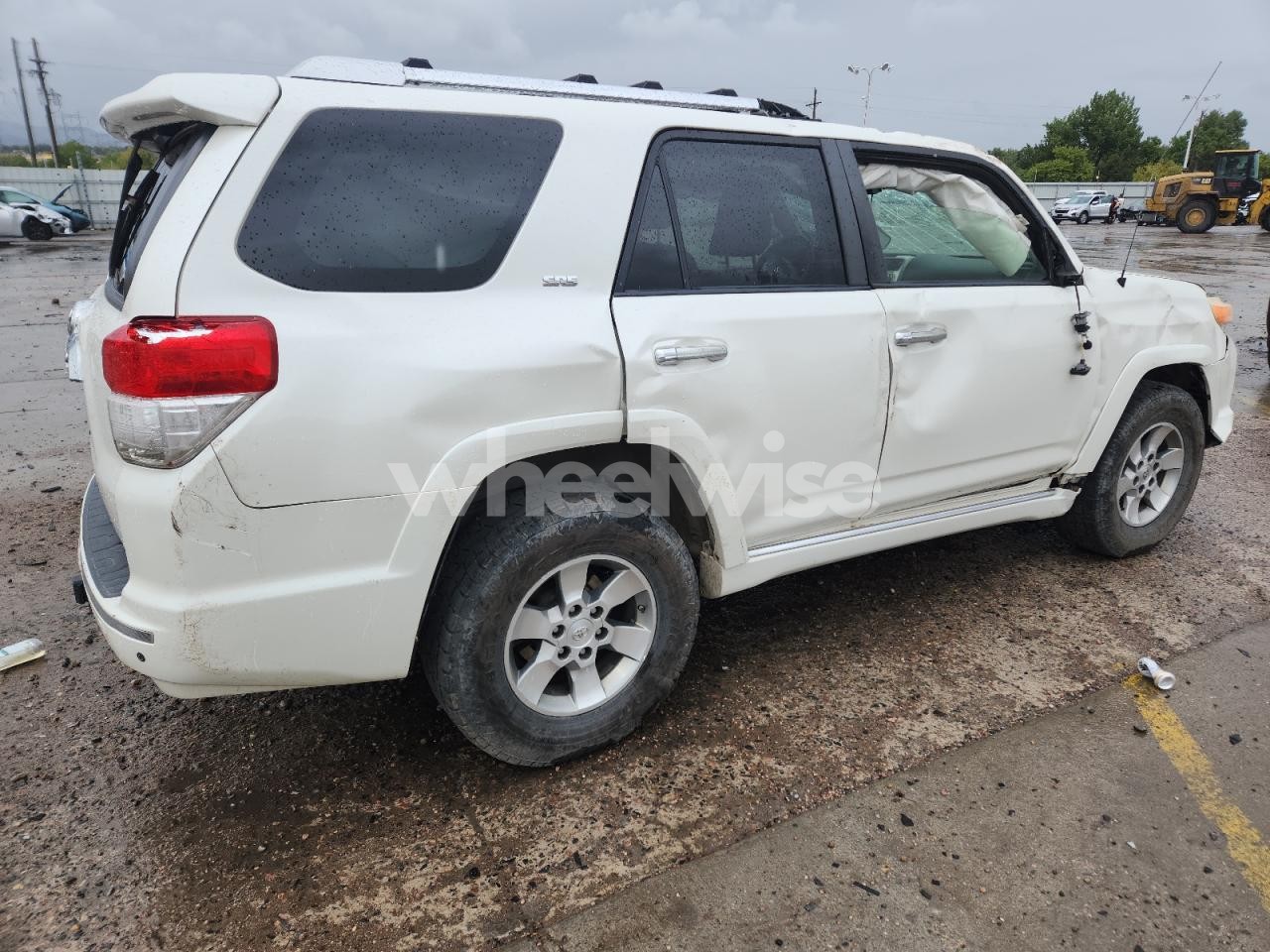 Photo 3 of 2013 TOYOTA 4RUNNER SR5 (VIN JTEBU5JRXD5146756)