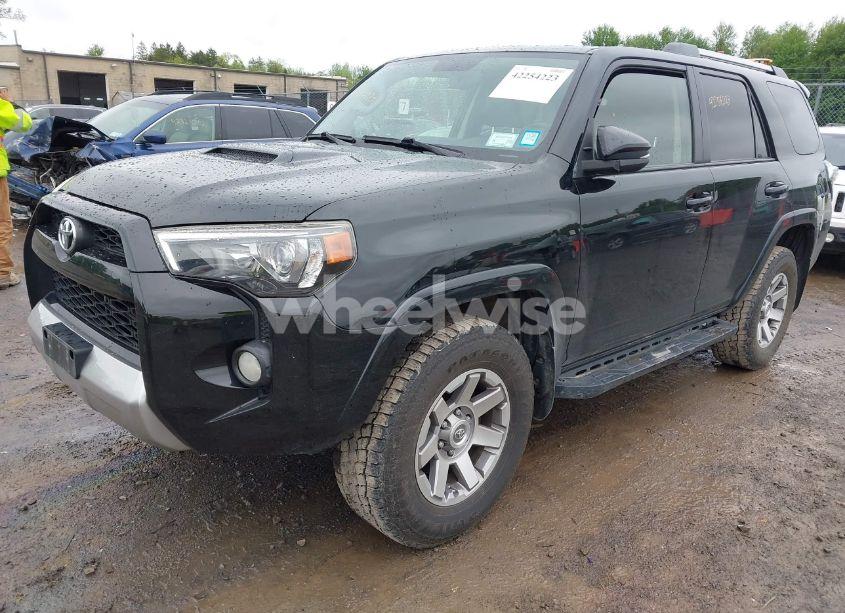 Photo 2 of 2014 Toyota 4runner TRAIL PREMIUM (VIN JTEBU5JRXE5177958)