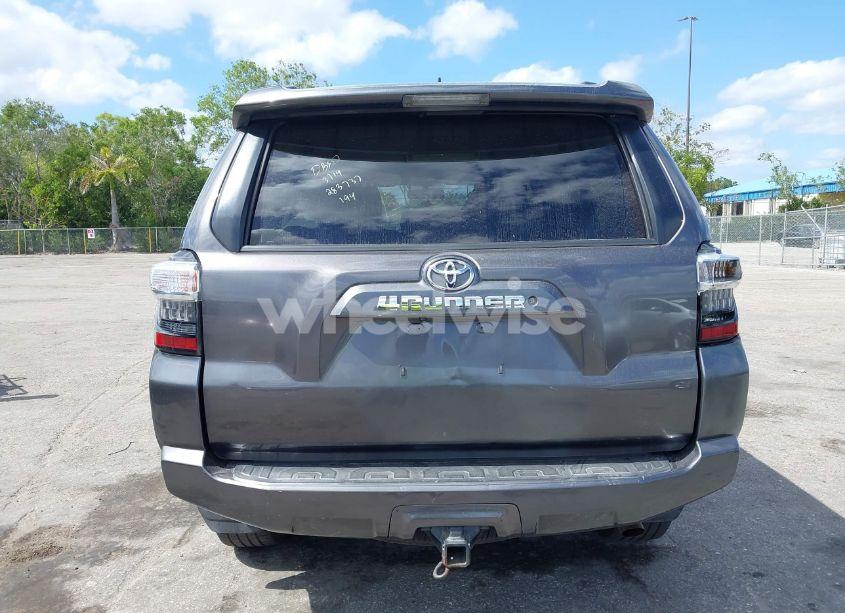 Photo 17 of 2019 Toyota 4runner SR5 (VIN JTEBU5JRXK5638880)