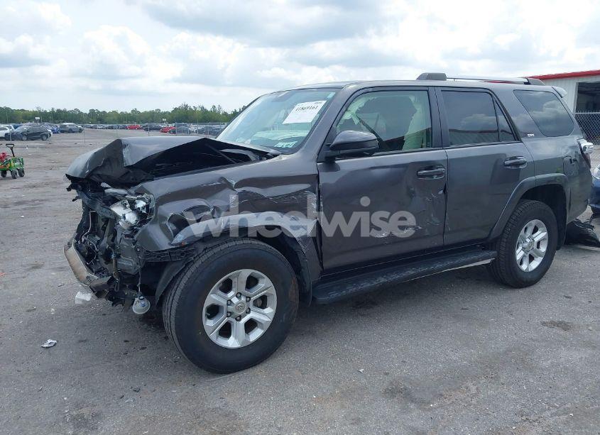 Photo 20 of 2019 Toyota 4runner SR5 (VIN JTEBU5JRXK5638880)