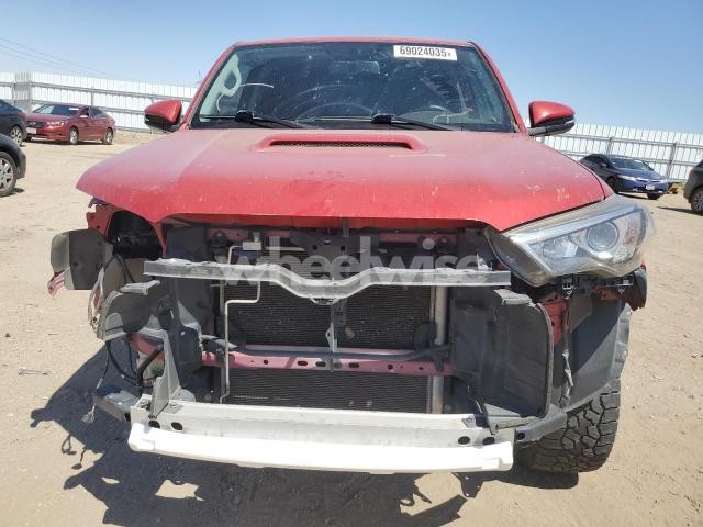 Photo 10 of 2019 TOYOTA 4RUNNER SR5/SR5 PREMIUM (VIN JTEBU5JRXK5662399)