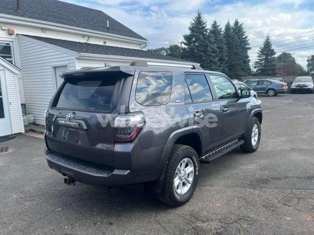Photo 10 of 2019 TOYOTA 4RUNNER SR5/SR5 PREMIUM (VIN JTEBU5JRXK5672897)