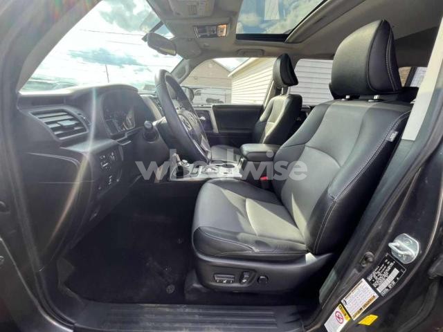 Photo 3 of 2019 TOYOTA 4RUNNER SR5/SR5 PREMIUM (VIN JTEBU5JRXK5672897)