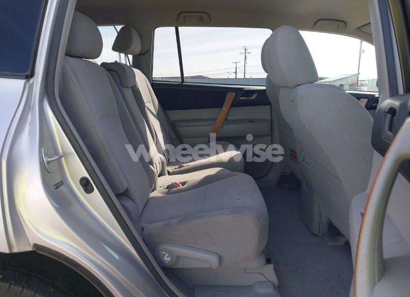 Photo 8 of 2010 Toyota Highlander HYBRID BASE V6 (VIN JTEBW3EH8A2047835)