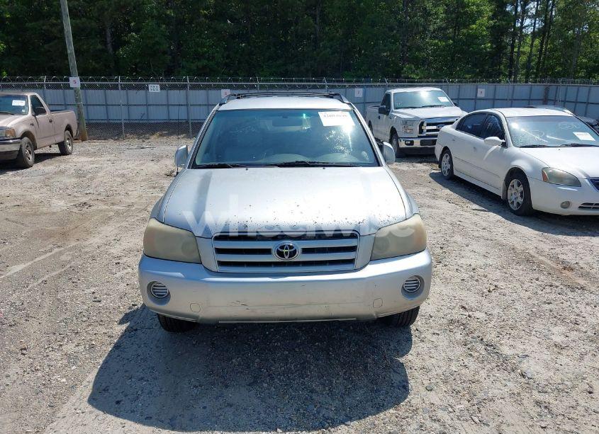 Photo 6 of 2005 Toyota Highlander (VIN JTEDD21A750122785)