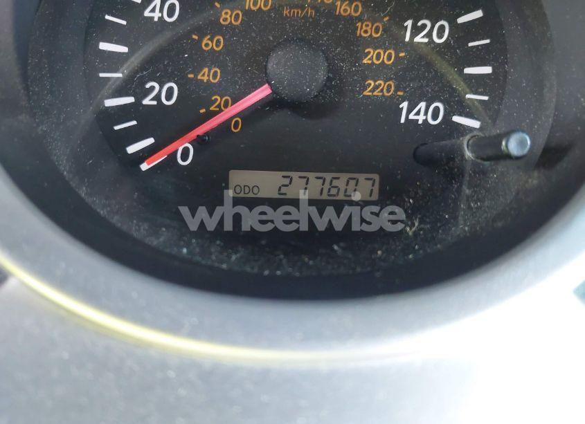 Photo 7 of 2005 Toyota Highlander (VIN JTEDD21A750122785)