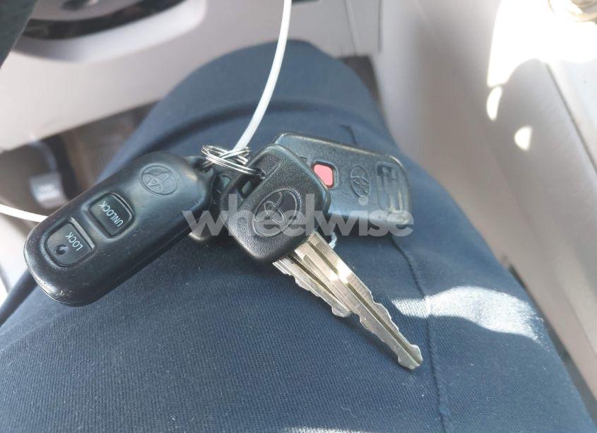 Photo 11 of 2006 Toyota Highlander (VIN JTEDD21AX60135726)