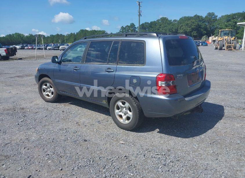 Photo 3 of 2006 Toyota Highlander (VIN JTEDD21AX60135726)