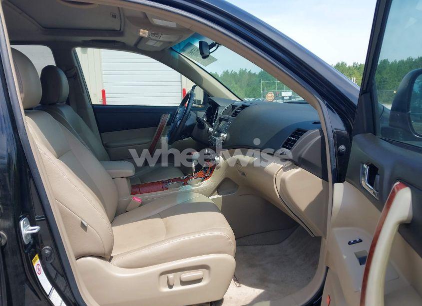 Photo 5 of 2010 Toyota Highlander LIMITED (VIN JTEDK3EH7A2161071)