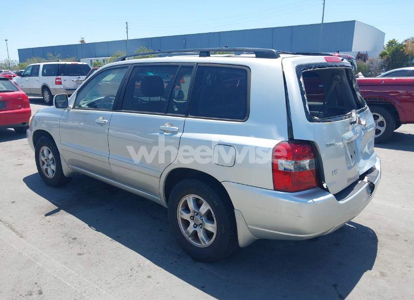 Photo 3 of 2005 Toyota Highlander V6 (VIN JTEDP21A050087191)