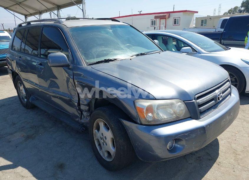 2005 Toyota Highlander LIMITED V6 (VIN JTEDP21A350084205) main photo