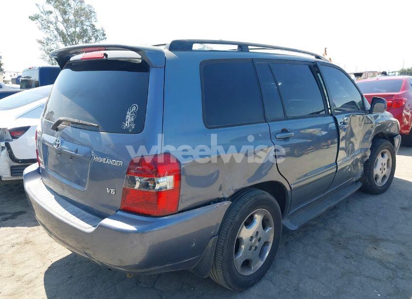 Photo 4 of 2005 Toyota Highlander LIMITED V6 (VIN JTEDP21A350084205)