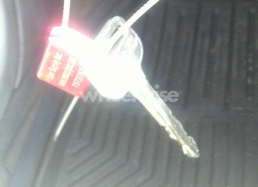 Photo 11 of 2005 Toyota Highlander V6 (VIN JTEDP21A450075111)