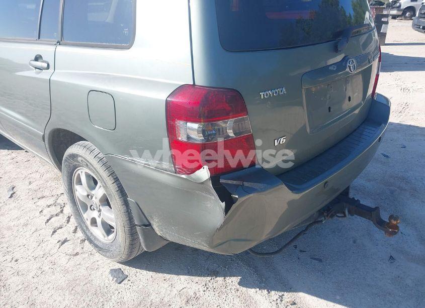 Photo 6 of 2006 Toyota Highlander V6 (VIN JTEDP21A460123501)