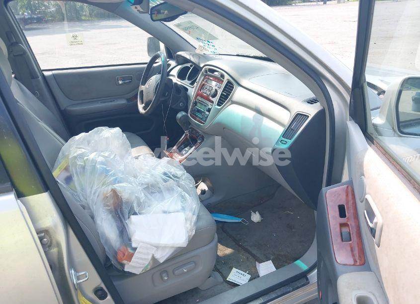 Photo 5 of 2005 Toyota Highlander LIMITED V6 (VIN JTEDP21A550085372)