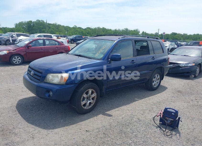Photo 2 of 2005 Toyota Highlander V6 (VIN JTEDP21A750088922)