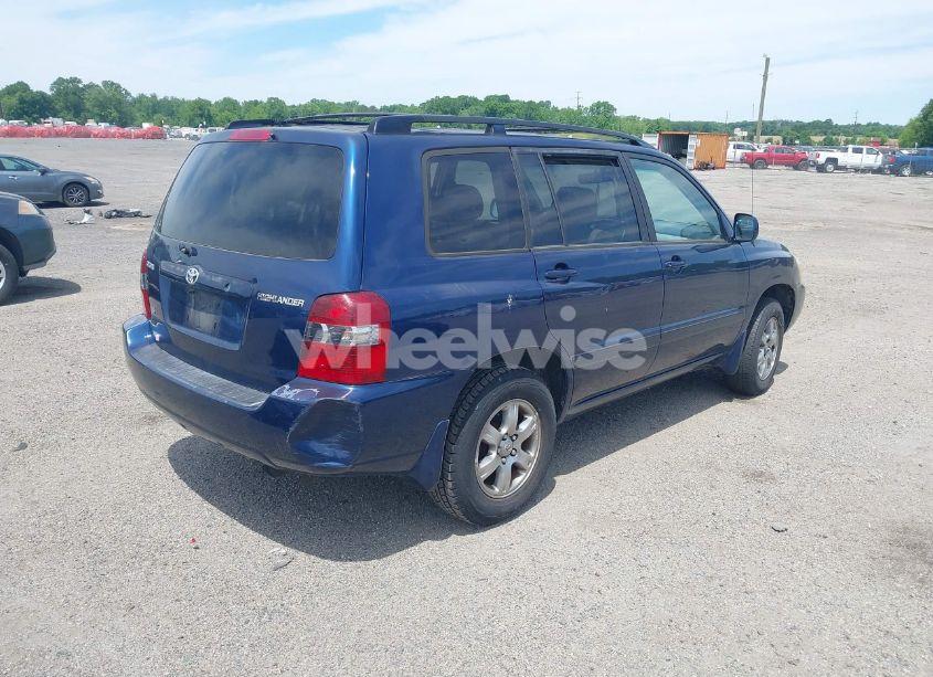 Photo 4 of 2005 Toyota Highlander V6 (VIN JTEDP21A750088922)