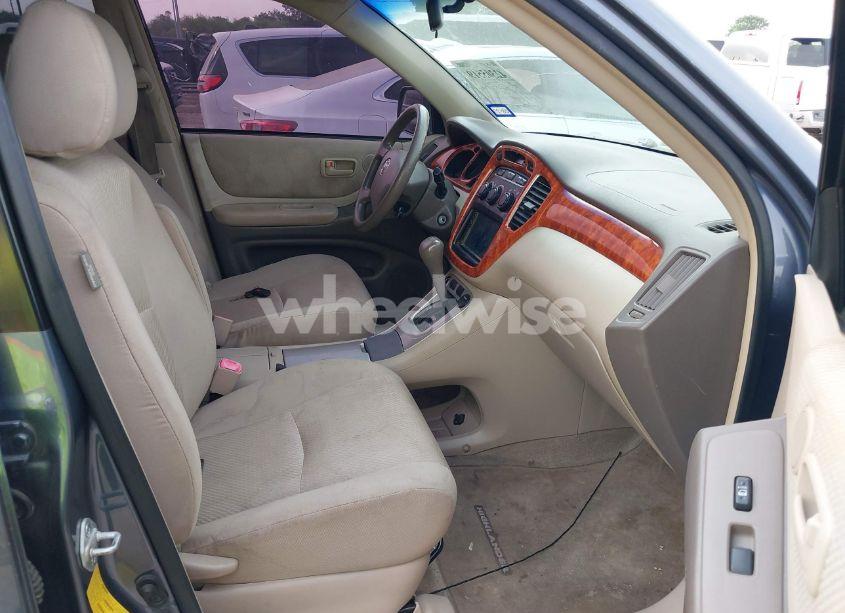 Photo 5 of 2007 Toyota Highlander V6 (VIN JTEDP21A870144398)