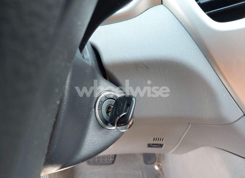 Photo 11 of 2005 Toyota Highlander V6 (VIN JTEDP21A950055047)