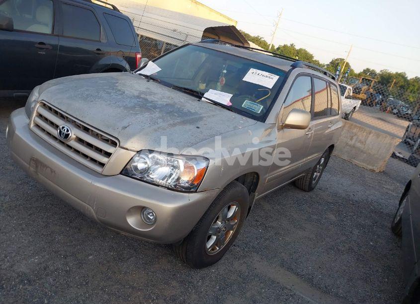 Photo 2 of 2005 Toyota Highlander V6 (VIN JTEDP21A950086928)