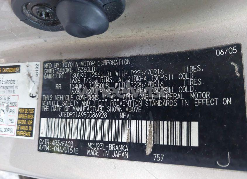 Photo 9 of 2005 Toyota Highlander V6 (VIN JTEDP21A950086928)