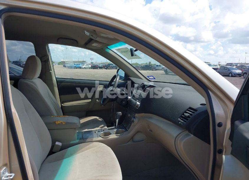 Photo 5 of 2008 Toyota Highlander (VIN JTEDS41A682038726)