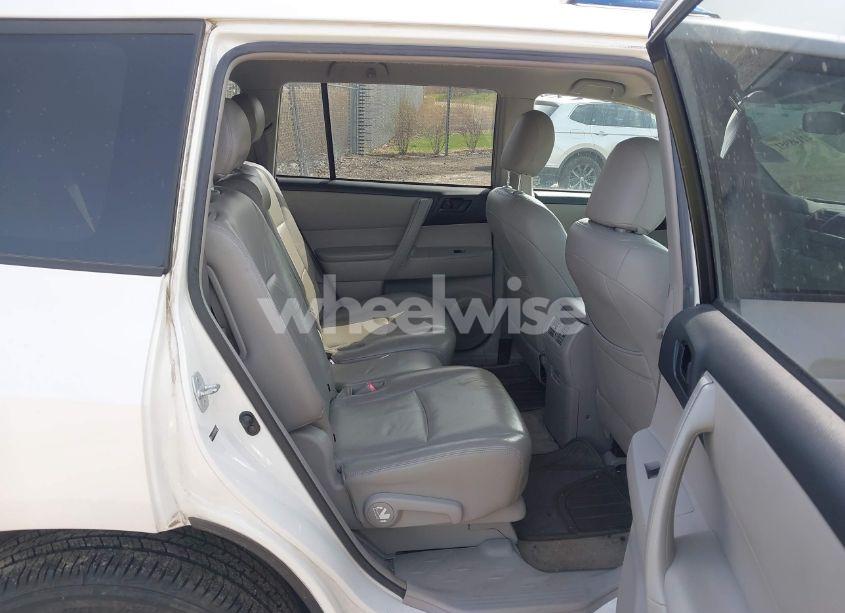 Photo 8 of 2008 Toyota Highlander (VIN JTEDS41A782062873)