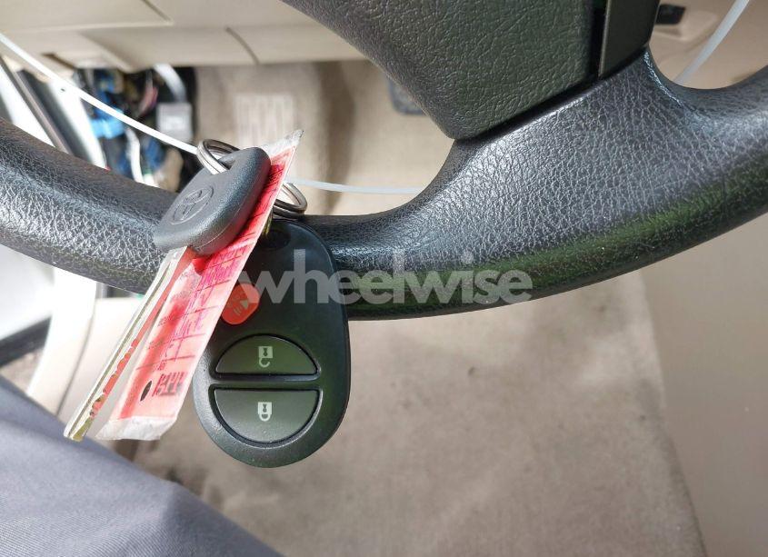 Photo 11 of 2008 Toyota Highlander (VIN JTEDS41AX82008287)