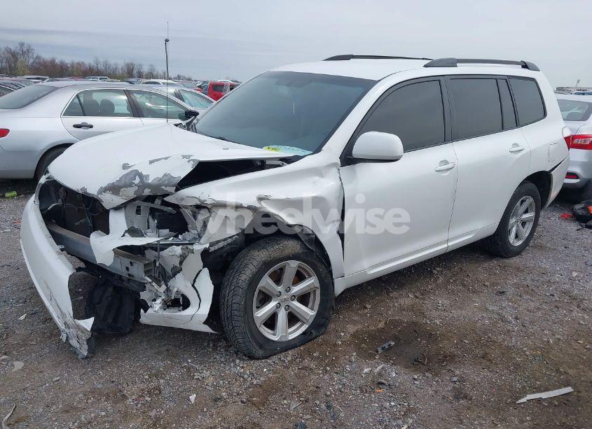 Photo 2 of 2008 Toyota Highlander (VIN JTEDS41AX82008287)