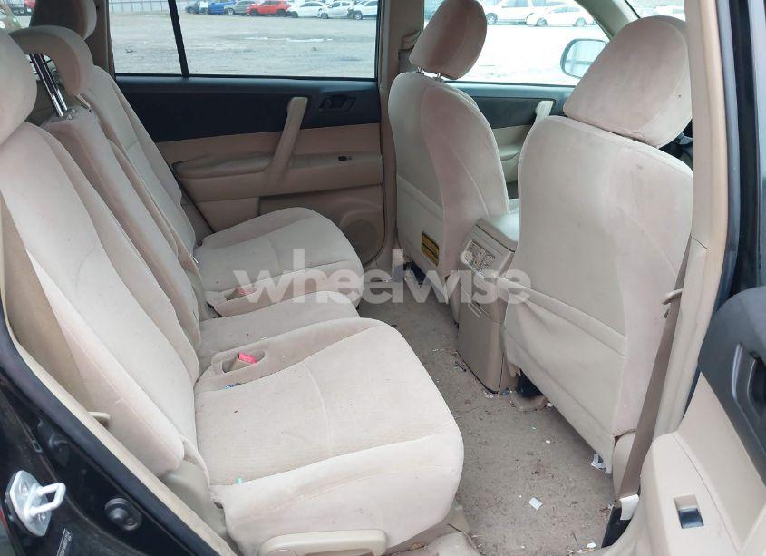 Photo 8 of 2008 Toyota Highlander (VIN JTEDS41AX82011514)