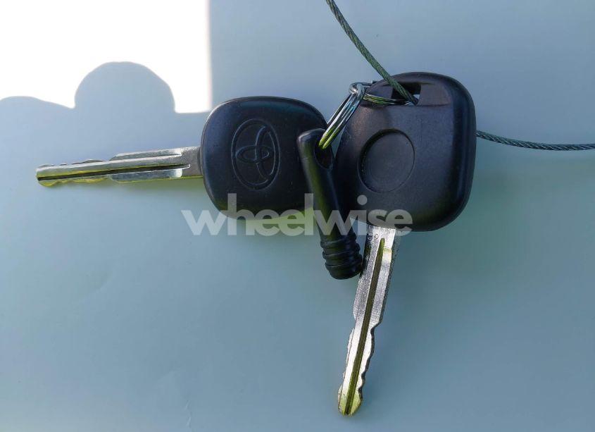 Photo 11 of 2005 Toyota Highlander V6 (VIN JTEEP21A050135194)